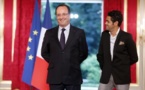 Hollande à Trappes avec Jamel Debbouze pour un match d'improvisation