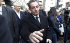 UMP: Sarkozy consulte pour former son équipe et réussir le "rassemblement"