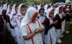 Le Pakistan choqué et en deuil pleure les 148 morts du carnage de Peshawar