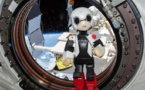 Retour sur Terre du premier petit astronaute robot androïde japonais