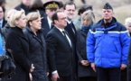 Crash "inexplicable" d'un A320: Hollande, Merkel et Rajoy se recueillent sur les lieux du drame