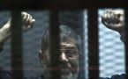 Egypte: peine de mort et prison à vie pour l'ex-président Morsi dans 2 procès