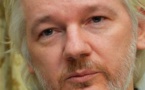 Assange libéré d'une partie des accusations contre lui, mais pas tiré d'affaire