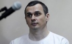 Le réalisateur ukrainien Oleg Sentsov condamné en Russie à 20 ans de prison pour "terrorisme"