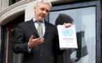 Assange crie "victoire" et réclame sa liberté
