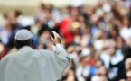 Vatican: le pape publie ses directives sur la famille et le mariage
