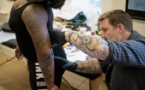 Pour attirer les recrues, la marine américaine autorise les tatouages